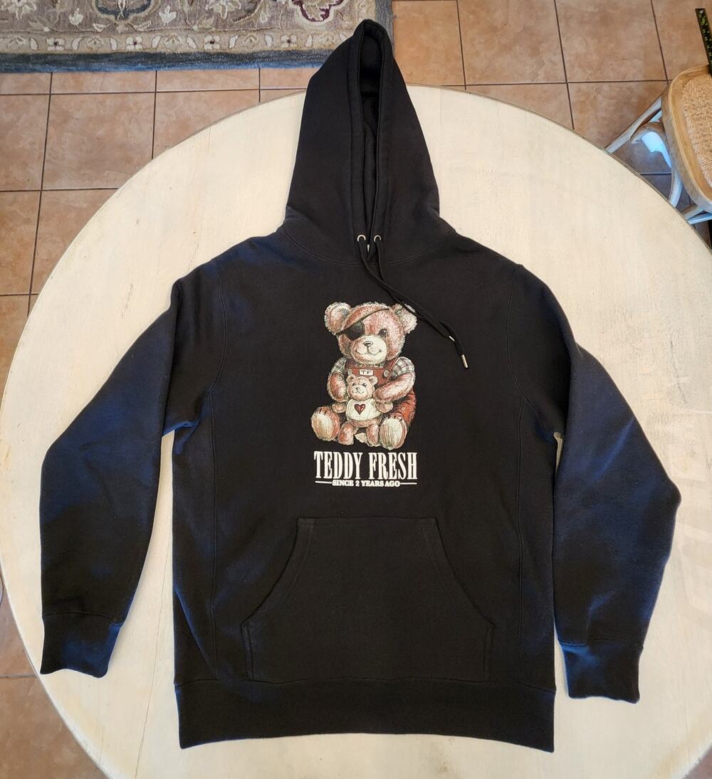 Teddy Fresh Black Hoodie SZ Medium Streetwear Athleisure